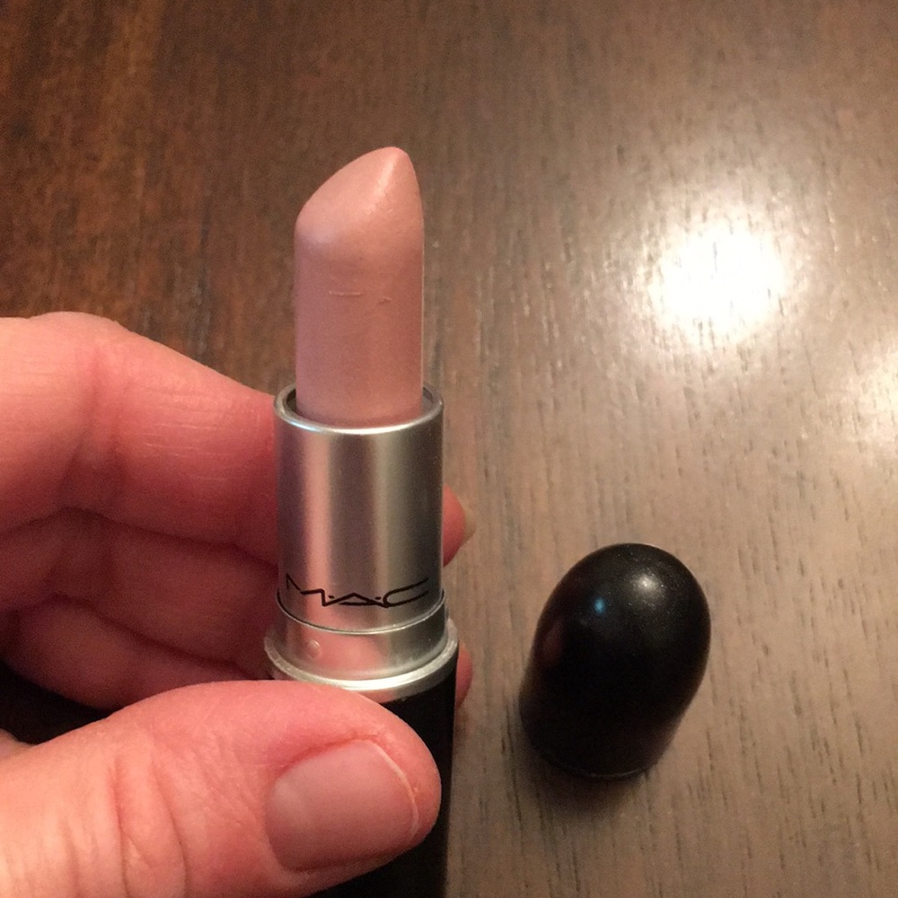 Mac Pretty Please Lipstick